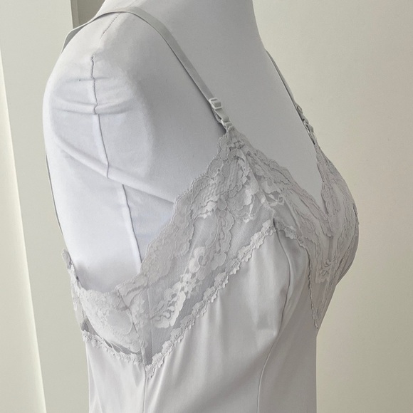 VINTAGE FRENCH MAID Light Grey Full Slip Adjustable Straps Lace Trim Feminine - Picture 8 of 16
